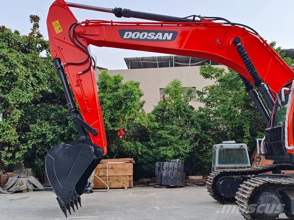 Doosan DX300LC-9C Bageri gusjeničari