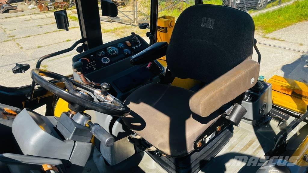 CAT 428 C Utovarni rovokopači