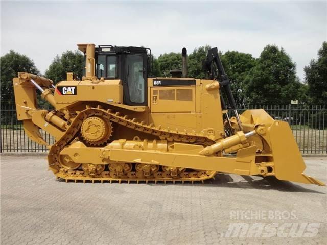 CAT D 8 R Buldožeri gusjeničari