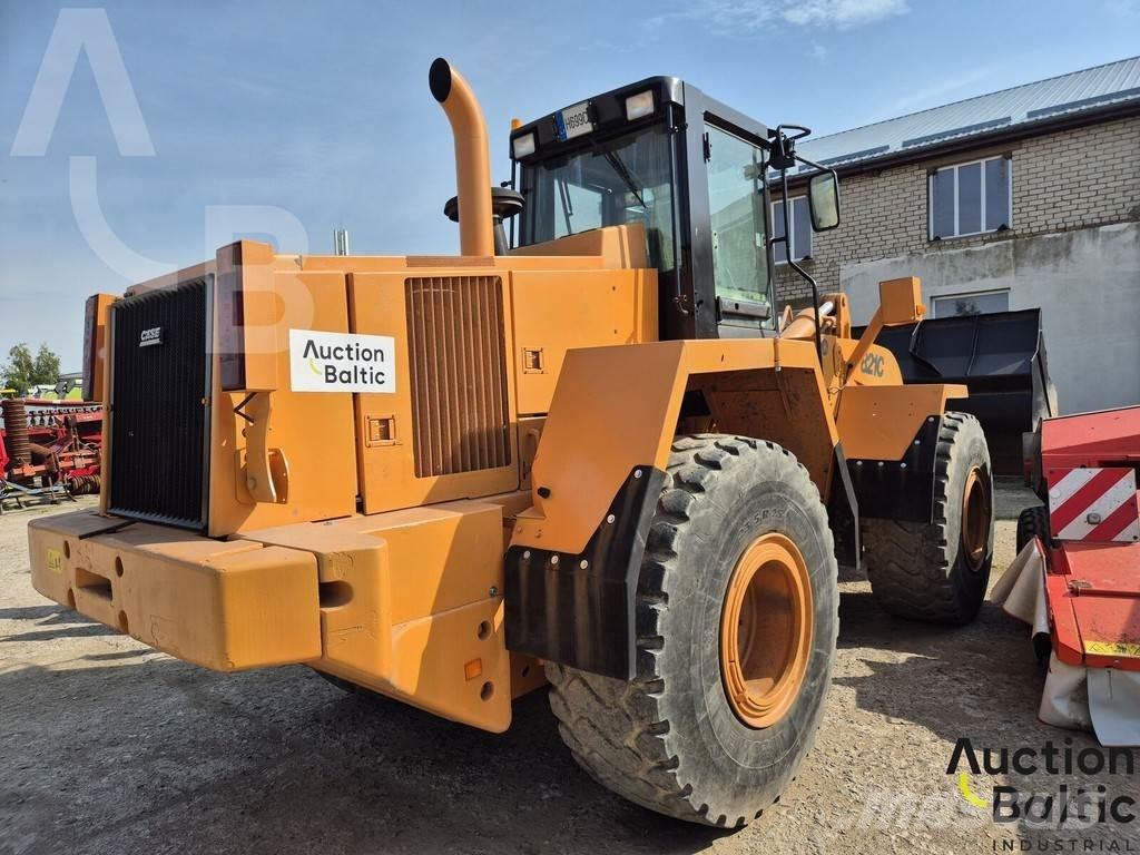 CASE 821 C Utovarivači na kotačima