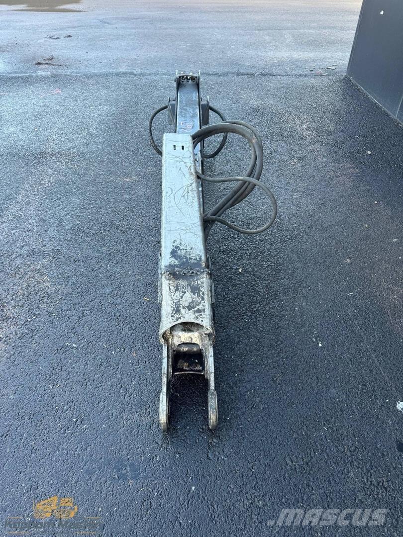 Komatsu 105F Kranovi za stabla