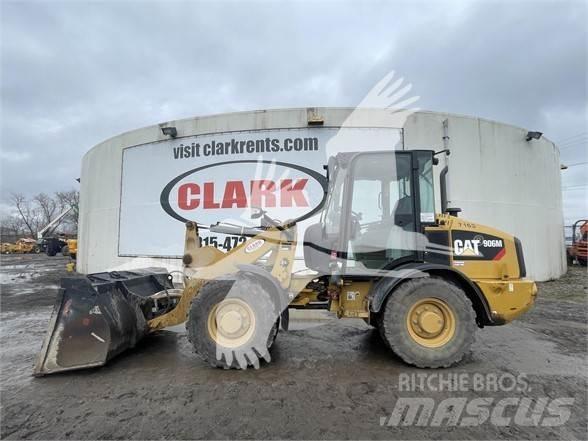 CAT 906M Utovarivači na kotačima
