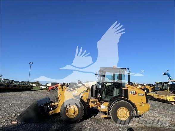 CAT 906M Utovarivači na kotačima