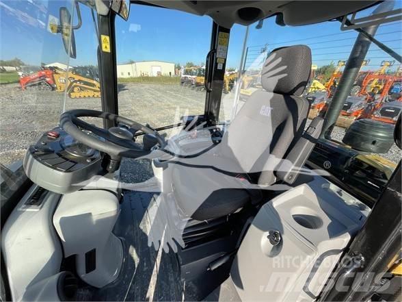 CAT 906M Utovarivači na kotačima
