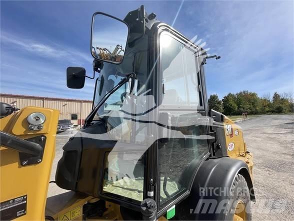 CAT 906M Utovarivači na kotačima