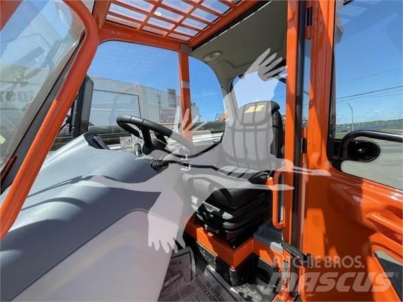 JLG 1075 Teleskopski viličari