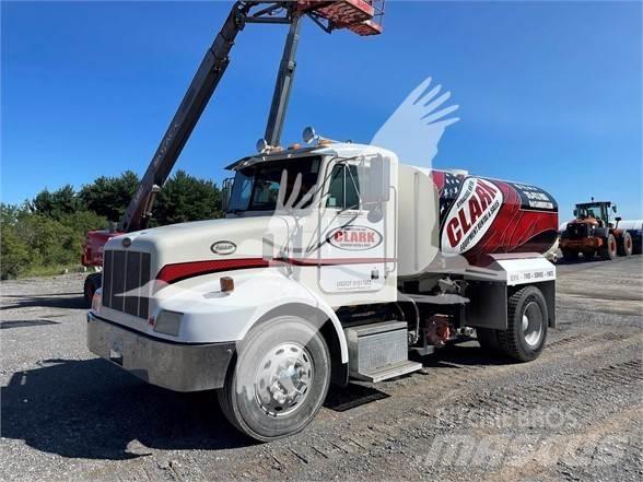 Peterbilt 330 Kamioni za vodu