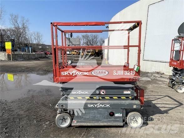 SkyJack SJ3219 Škaraste platforme