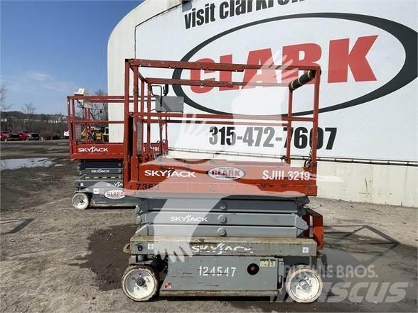 SkyJack SJ3219 Škaraste platforme