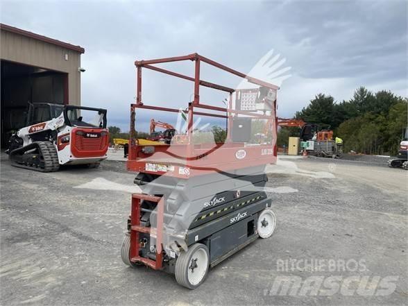 SkyJack SJ3226 Škaraste platforme