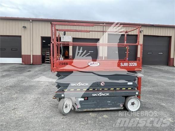 SkyJack SJ3226 Škaraste platforme