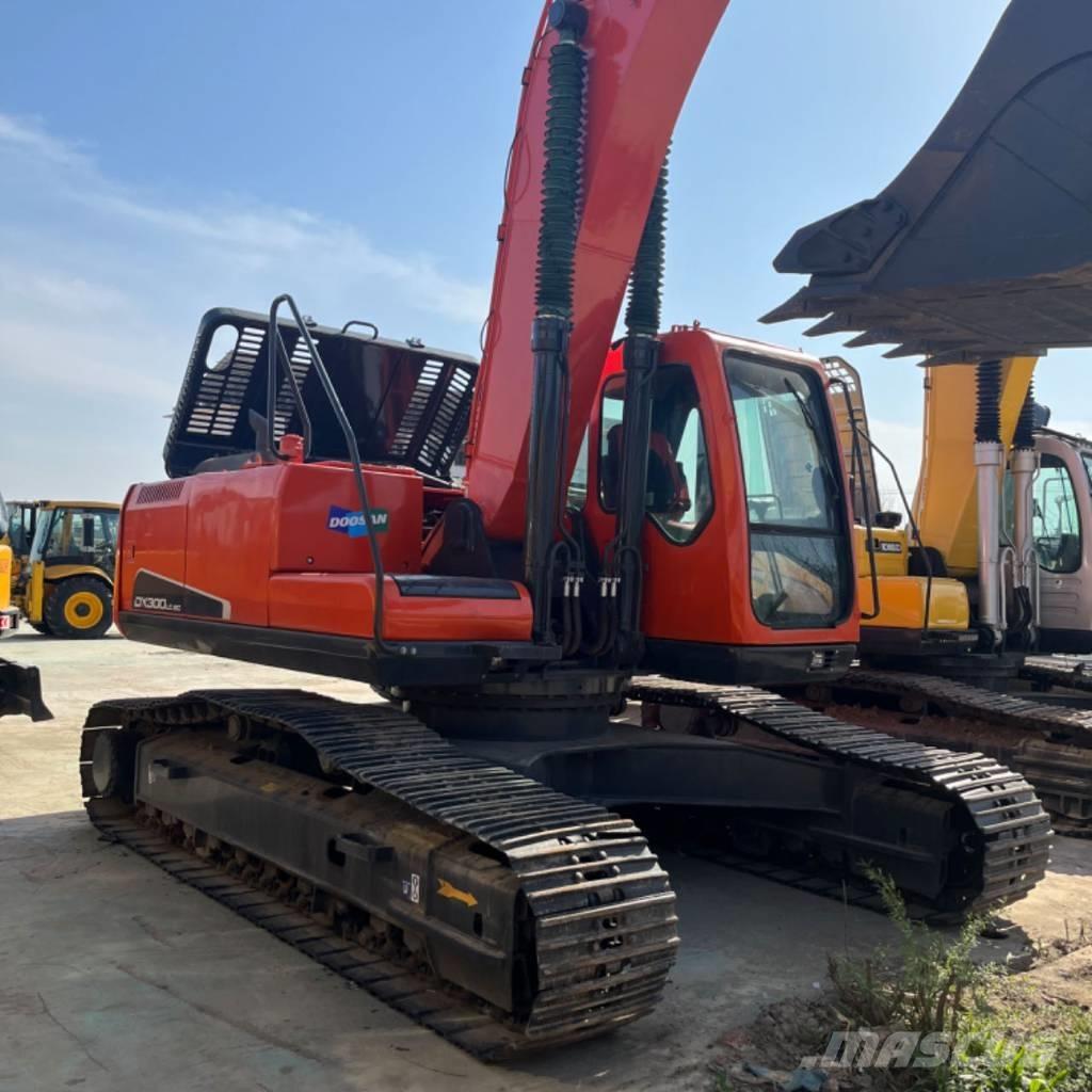 Doosan DX 300 Bageri gusjeničari