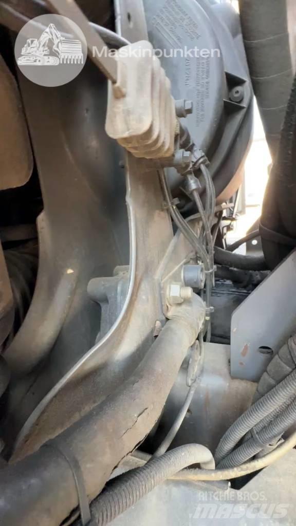 Volvo FH 16 750 Rol kiper kamioni s kukama za dizanje
