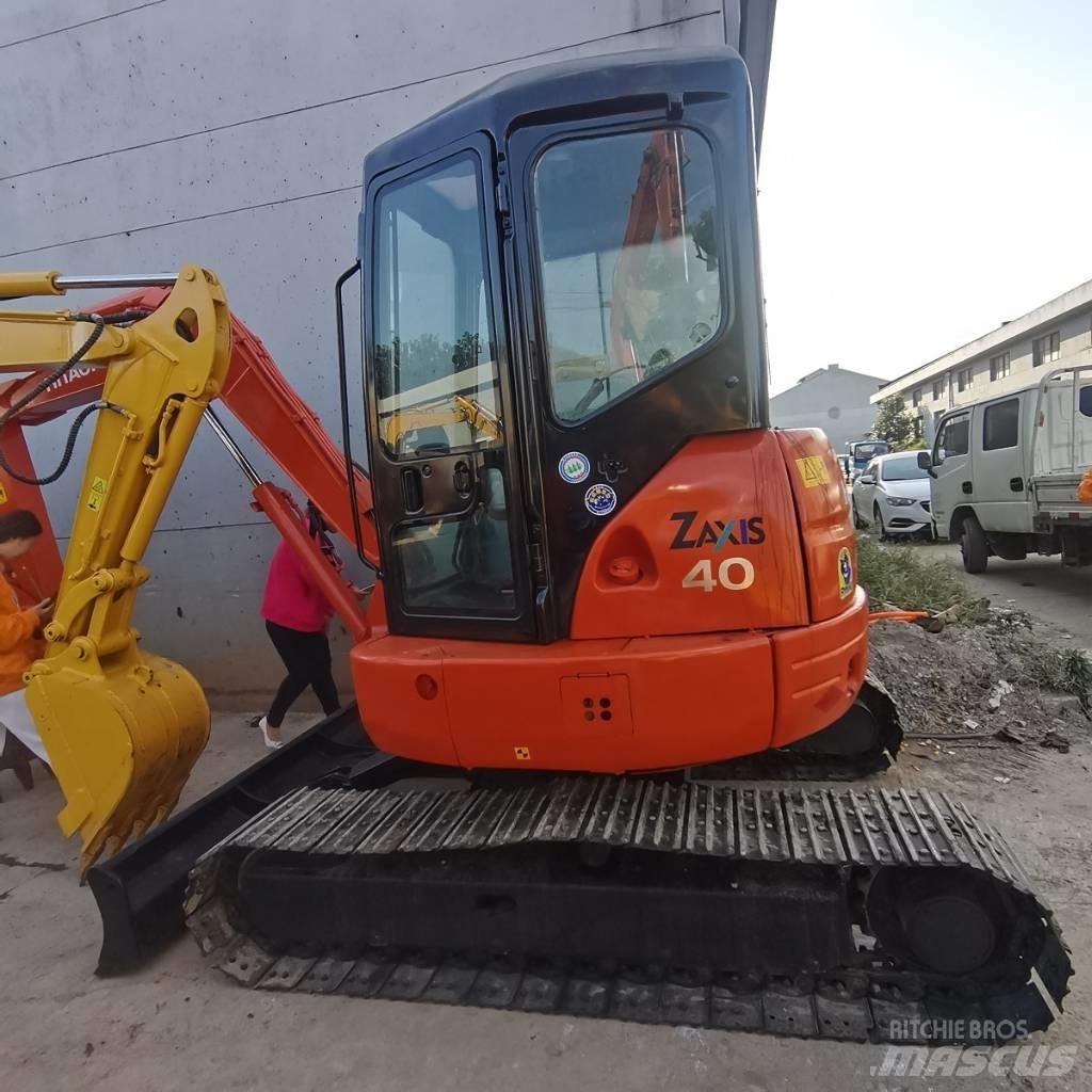 Hitachi ZX 40 U Mini bageri <7t