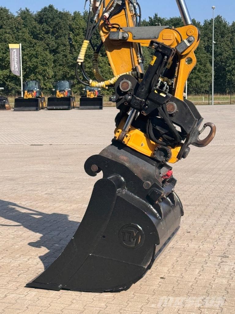 CAT M316F Bageri na kotačima