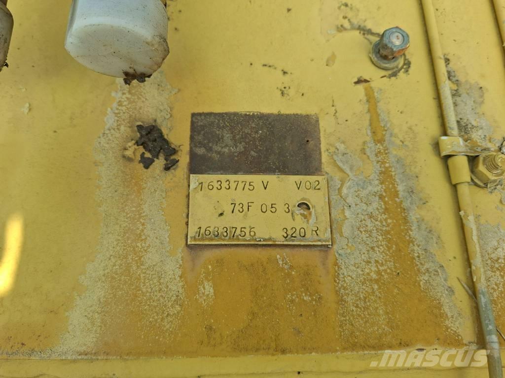 CAT 320 C L Bageri gusjeničari