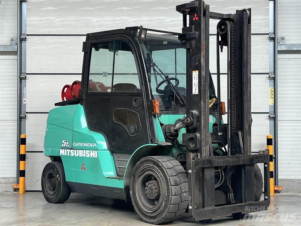 Mitsubishi FG 55 N Plinski viličari