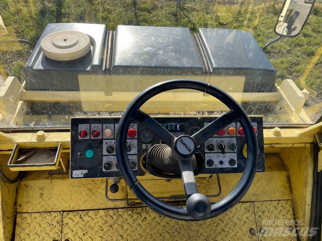 Bomag BW 154 AD-2 Valjci sa dvojnim bubnjem