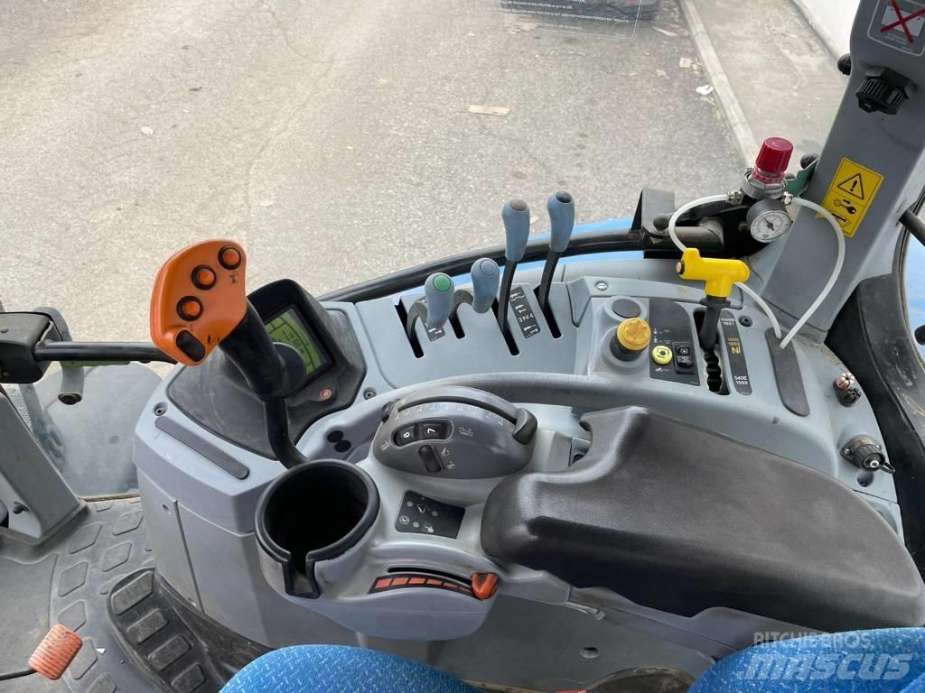 New Holland T 7.210 Traktori