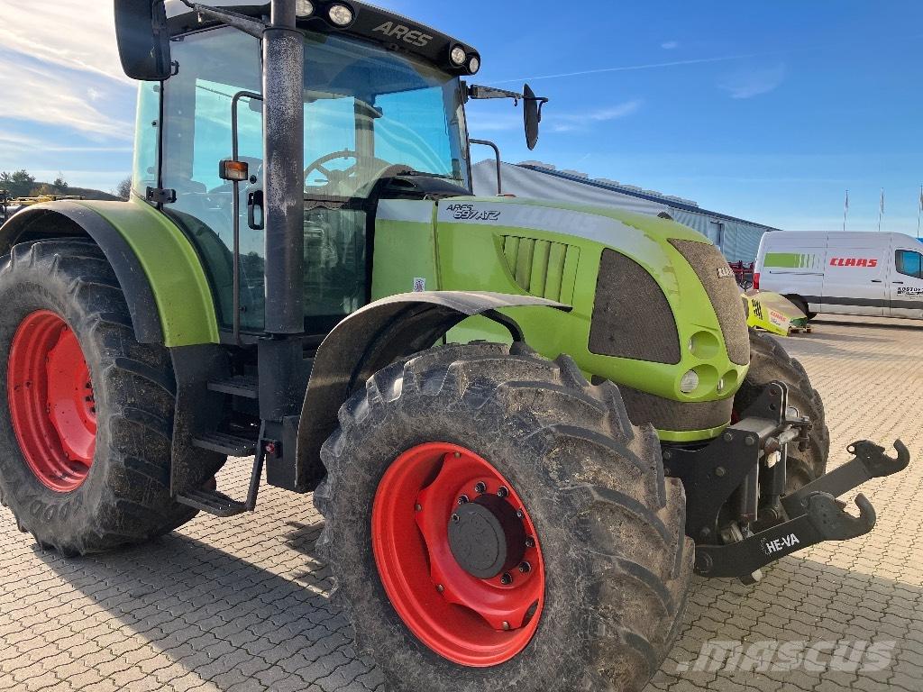 CLAAS Ares 697 ATZ Traktori