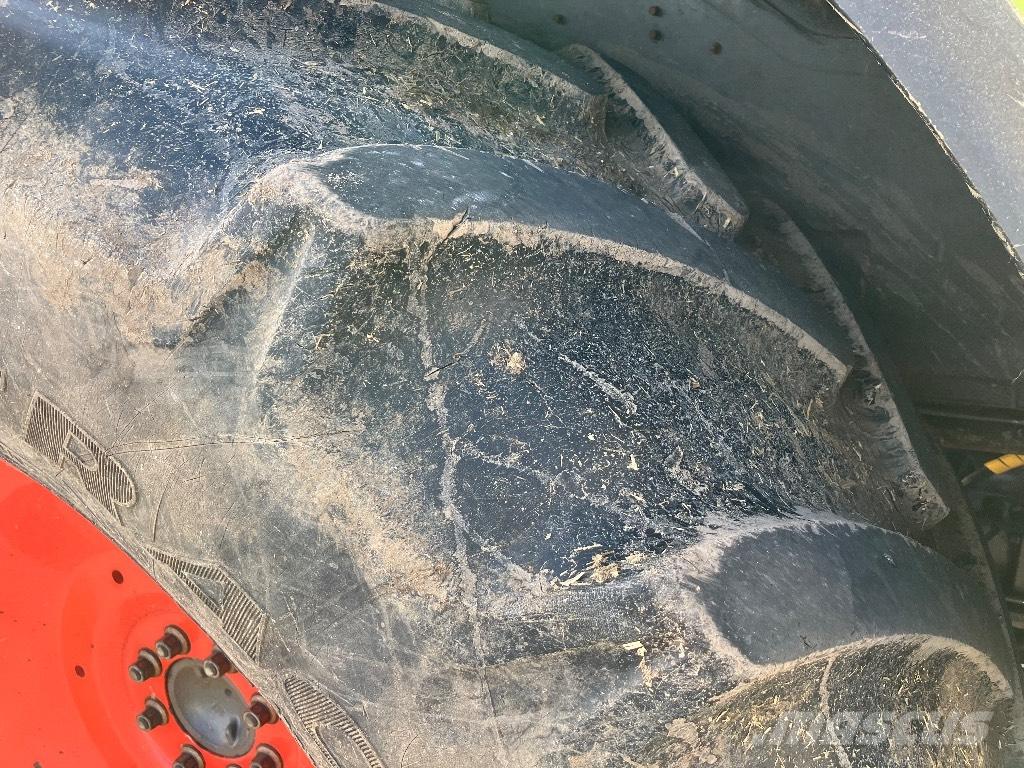 CLAAS Ares 697 ATZ Traktori