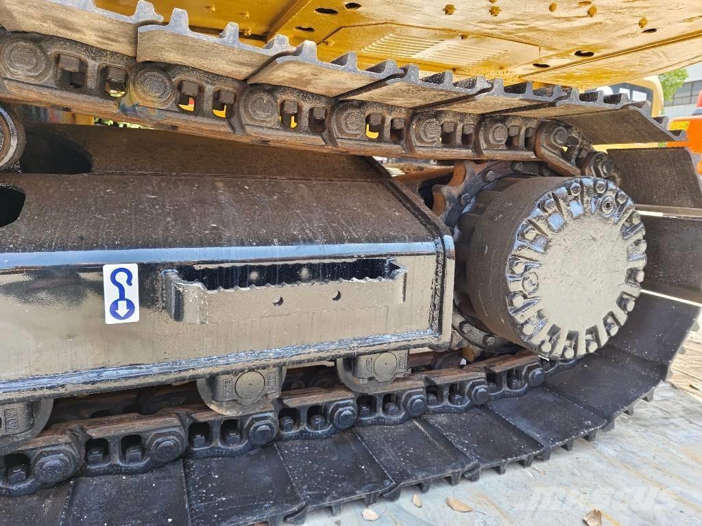 CAT 320 D Bageri gusjeničari