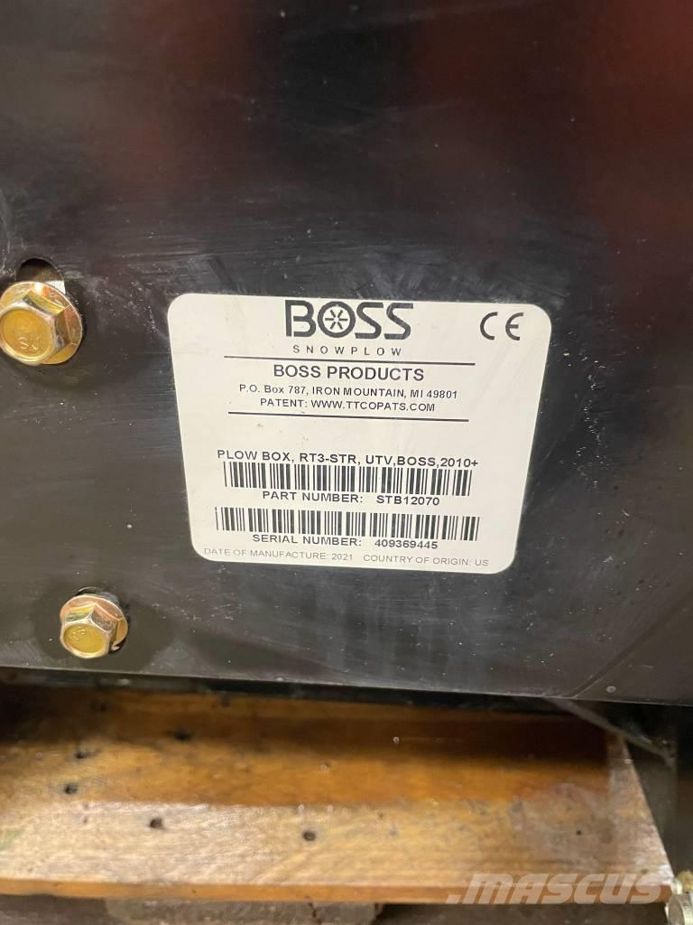 Boss SK-R 6' Box Plow Sniježne daske i  plugovi