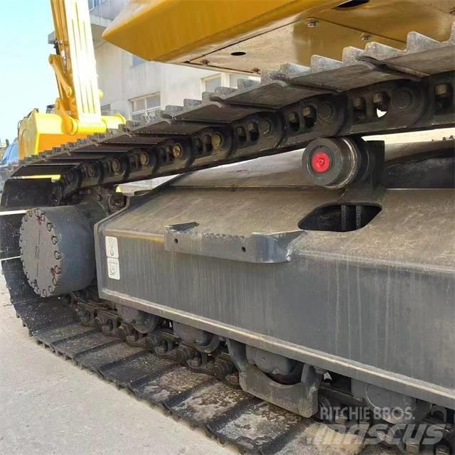 Komatsu PC 210-8 Bageri gusjeničari