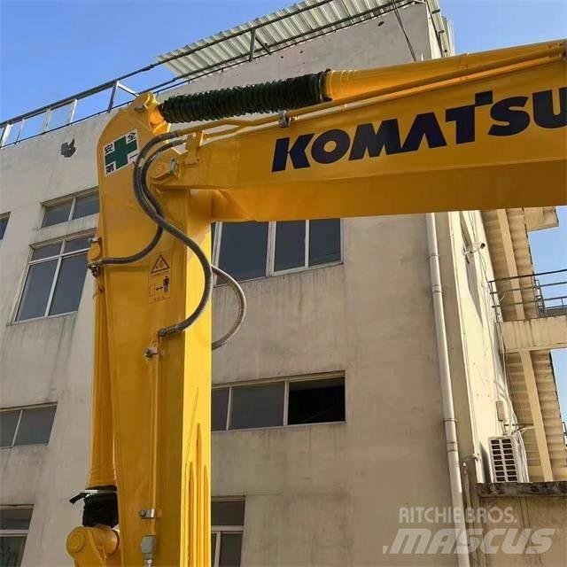 Komatsu PC 210-8 Bageri gusjeničari