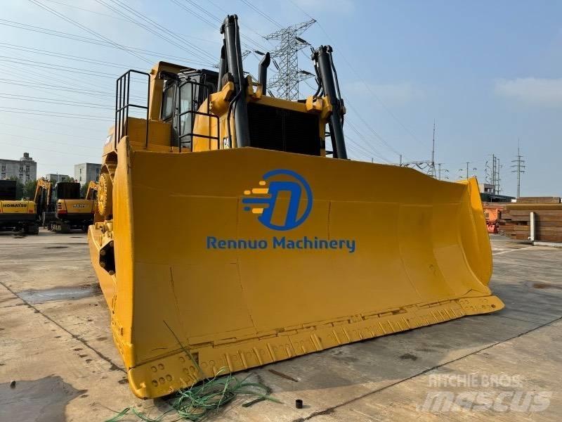 CAT D 10 R Buldožeri gusjeničari