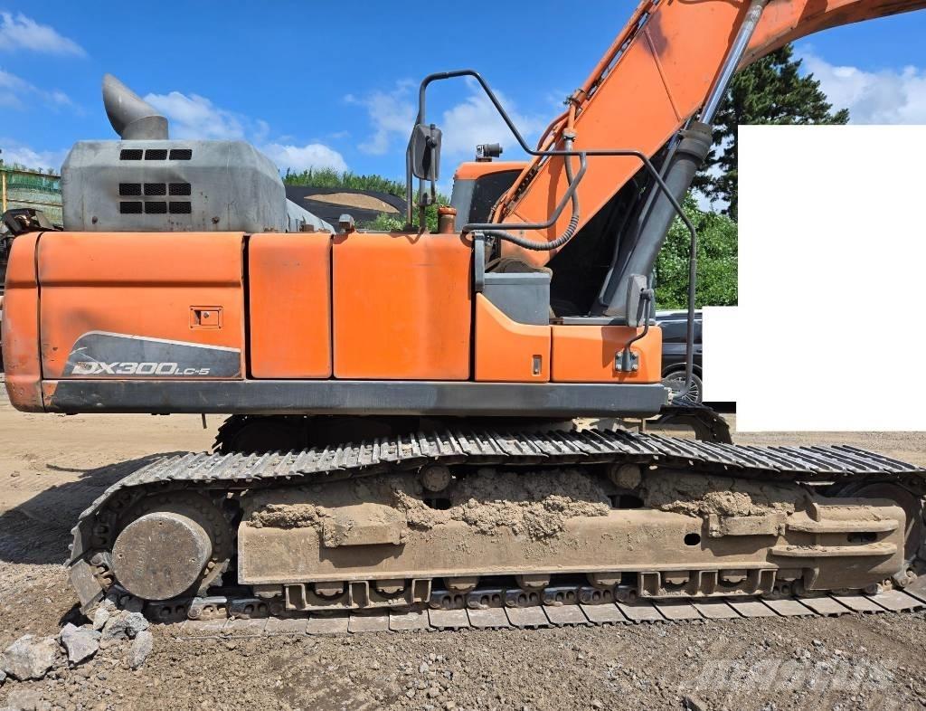 Doosan DX 300 LC-5 Bageri gusjeničari