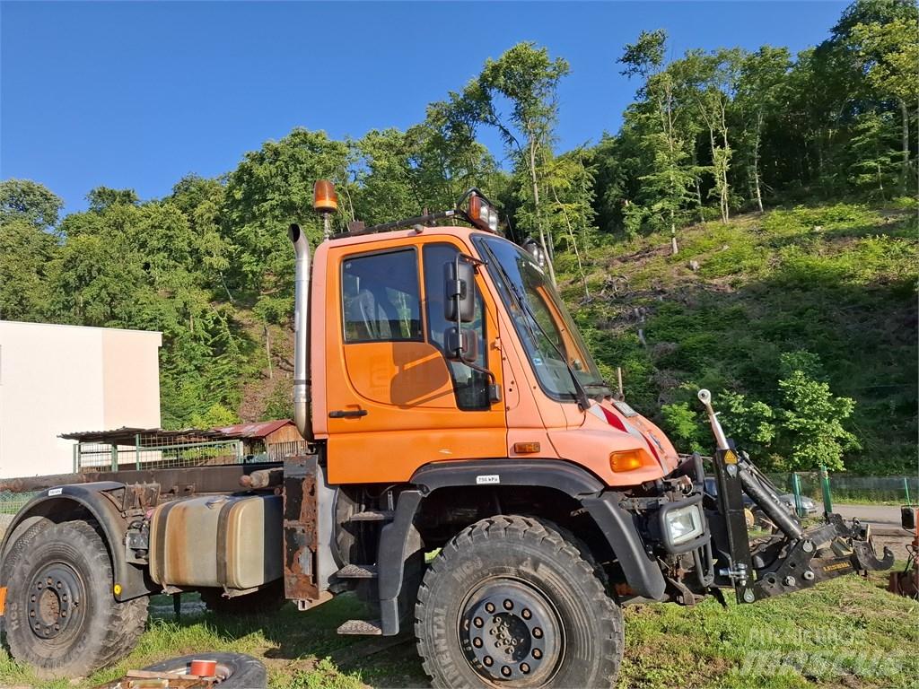 Unimog U500 Pomoćni strojevi