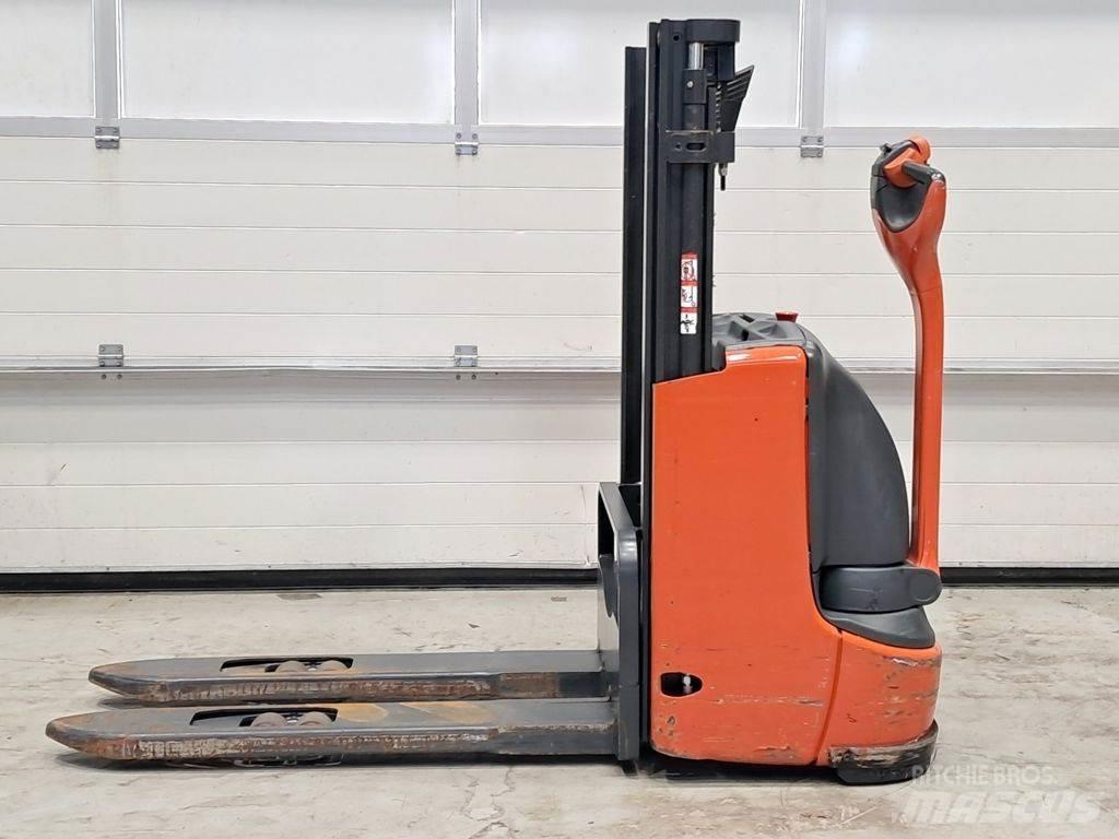 Linde L10 Ručni električni viličar