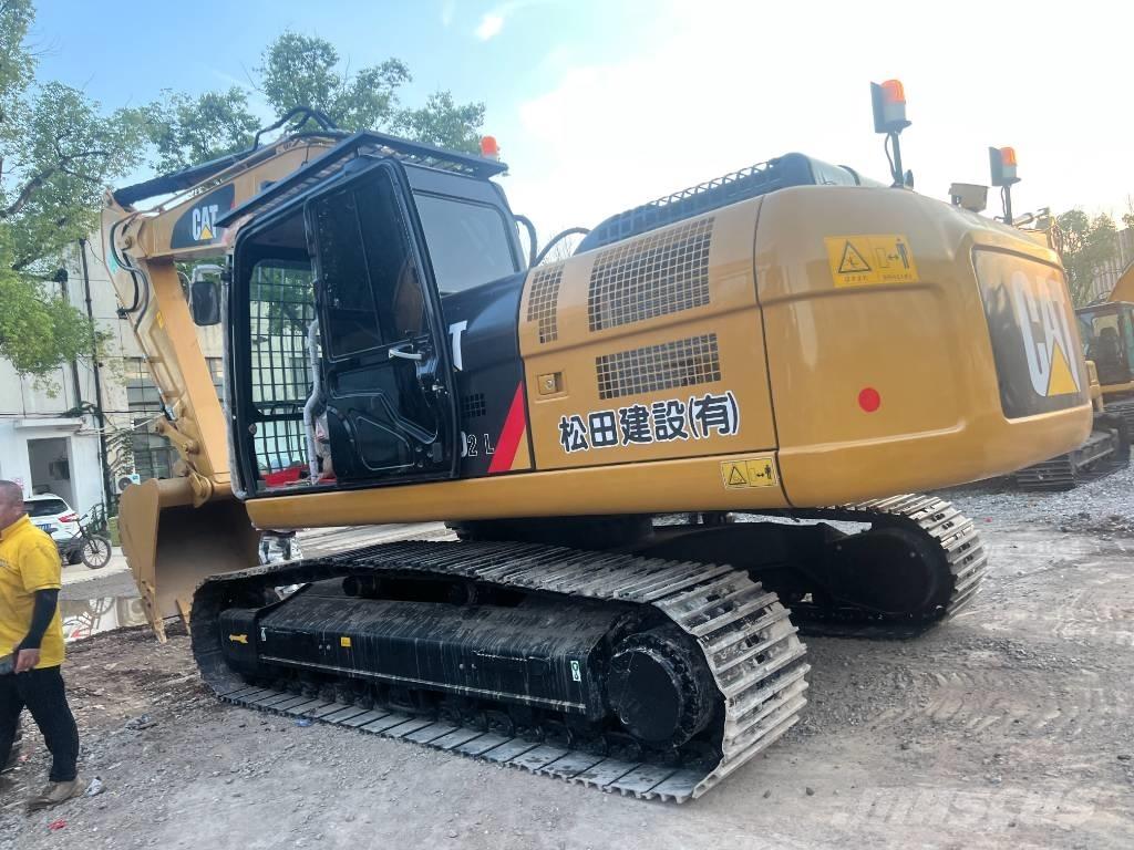 CAT 324 D2L Bageri gusjeničari