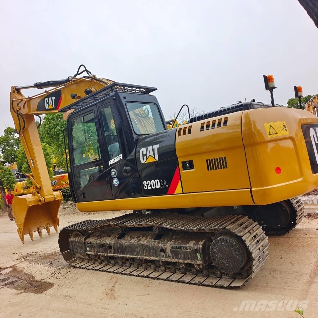 CAT 320 D2L Bageri gusjeničari