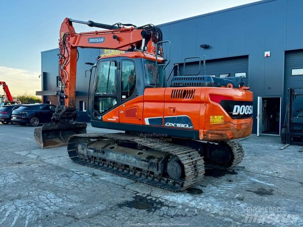 Doosan DX 180 LC Bageri gusjeničari