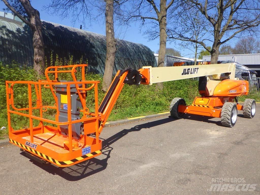 JLG E600JP Teleskopske podizne platforme