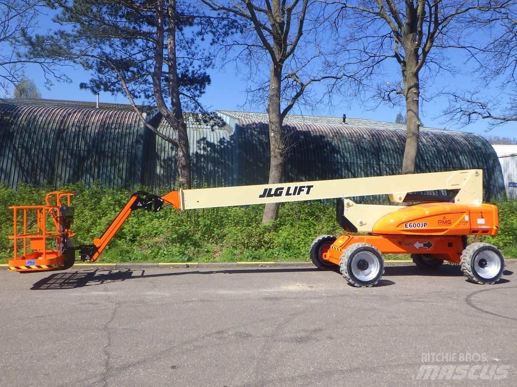 JLG E600JP Teleskopske podizne platforme