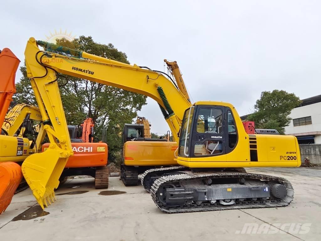 Komatsu PC 200-6 Bageri gusjeničari