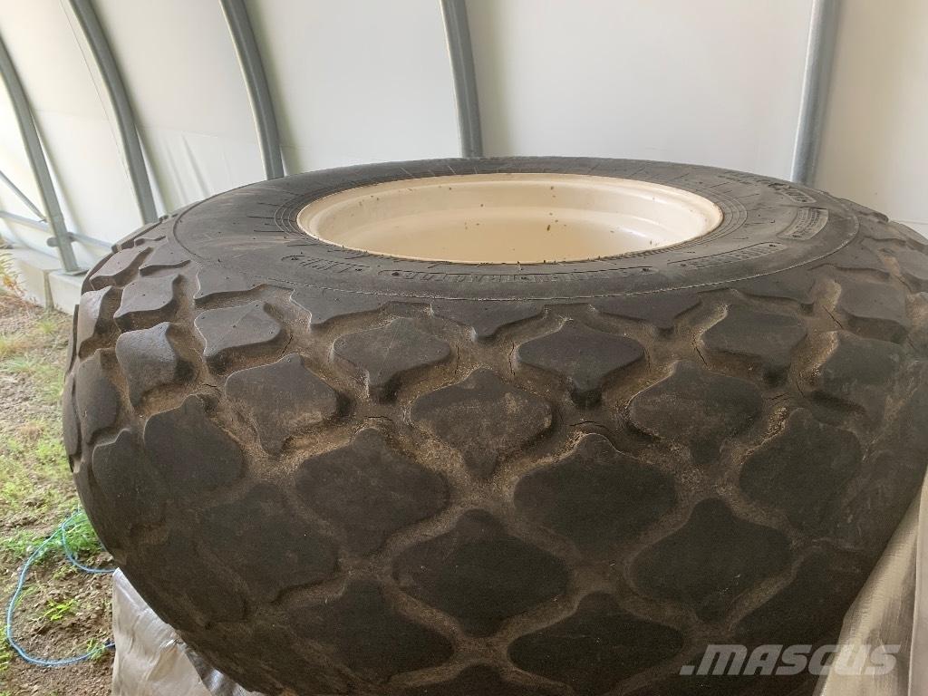 Trelleborg 23.1 26 Gume, kotači i naplatci