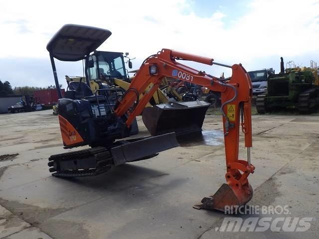 Hitachi ZX 17 U-2 Mini bageri <7t