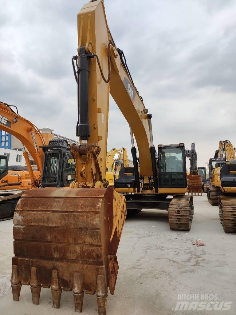 CAT 329 D Bageri gusjeničari