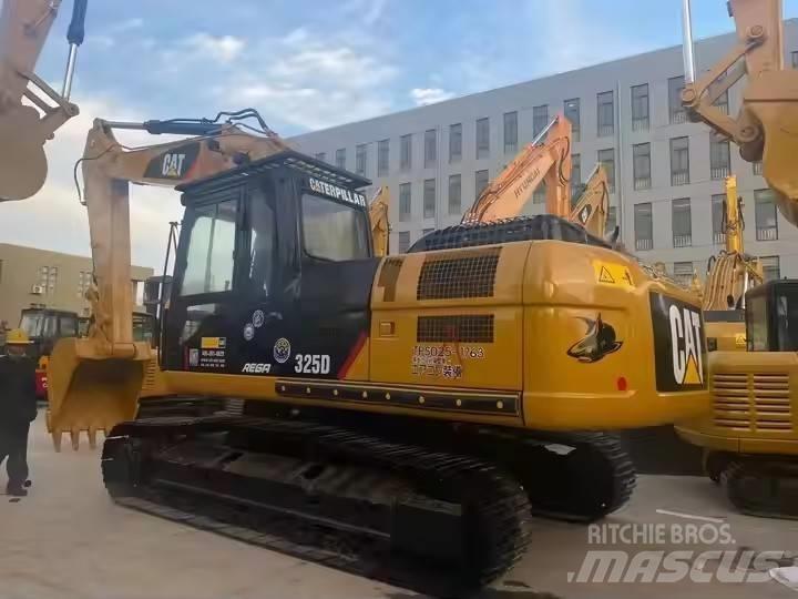 CAT CAT325D Midi bageri 7t – 12t