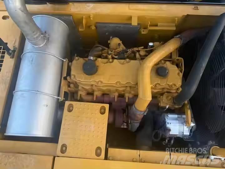 CAT CAT325D Midi bageri 7t – 12t