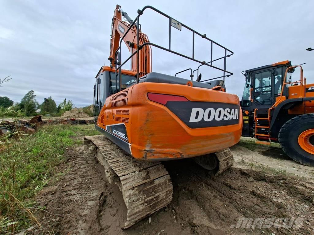Doosan DX 225 LC-5 Bageri gusjeničari