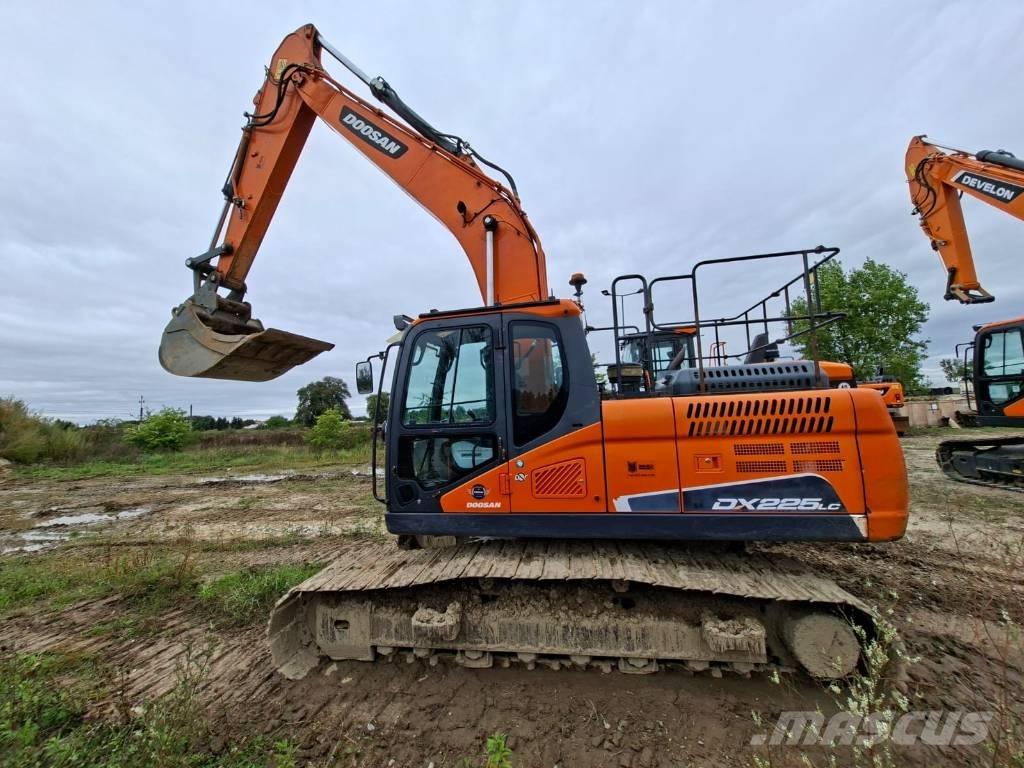 Doosan DX 225 LC-5 Bageri gusjeničari