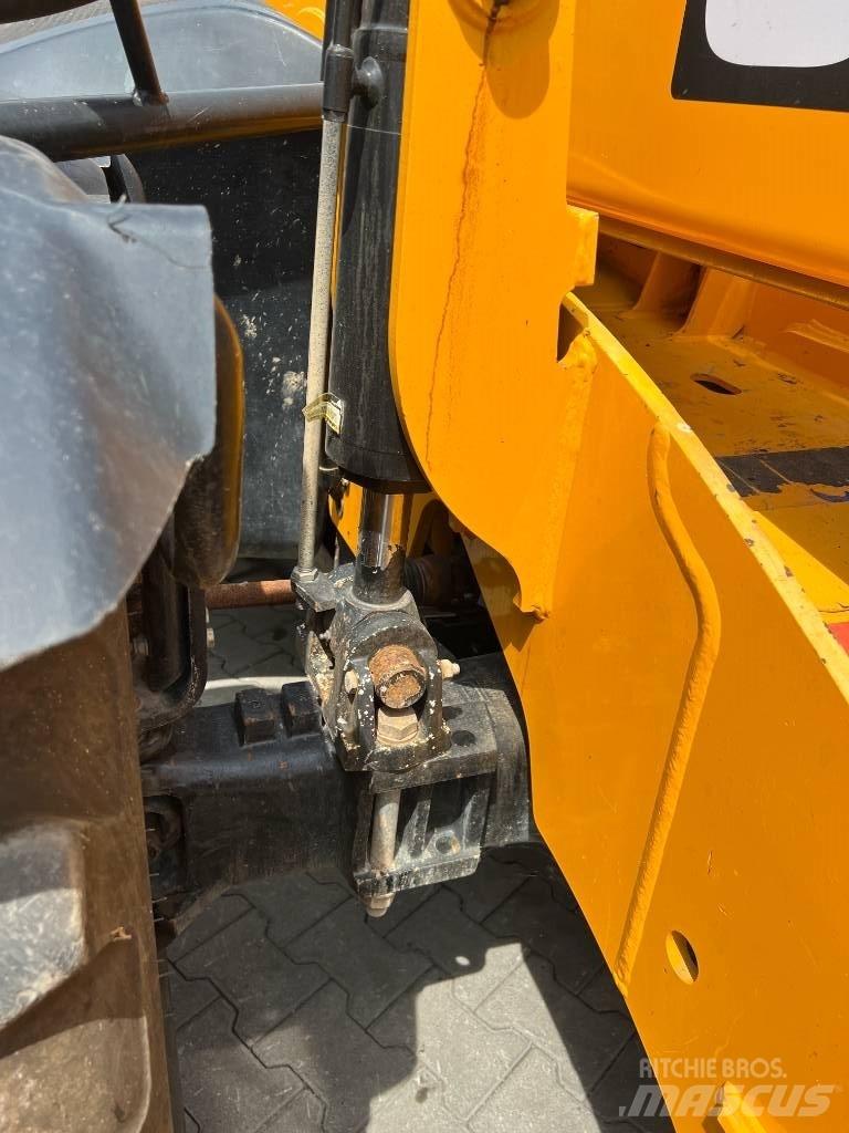 JCB 540-140 Teleskopski viličari