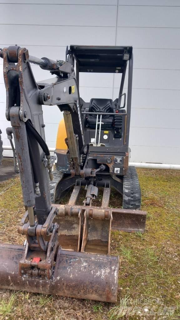 Volvo ECR 25 D Mini bageri <7t