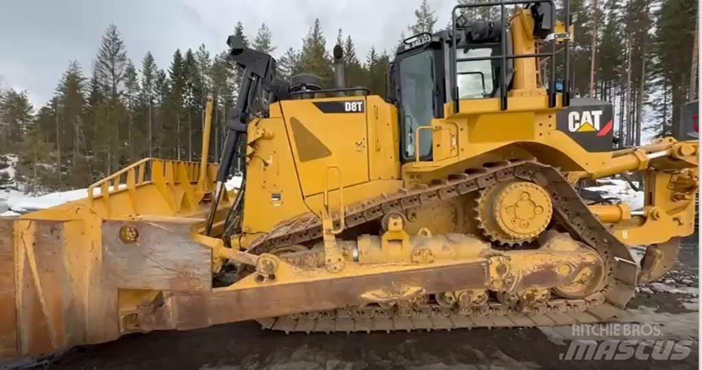 CAT D 8 T Buldožeri gusjeničari