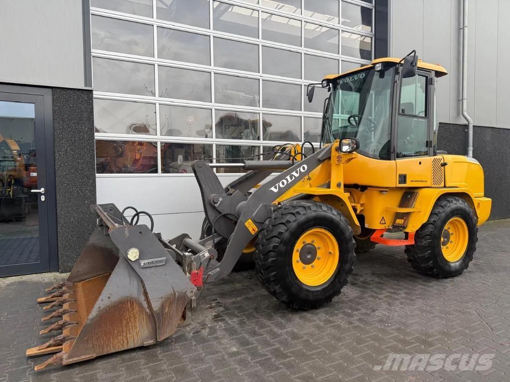 Volvo L30G Utovarivači na kotačima